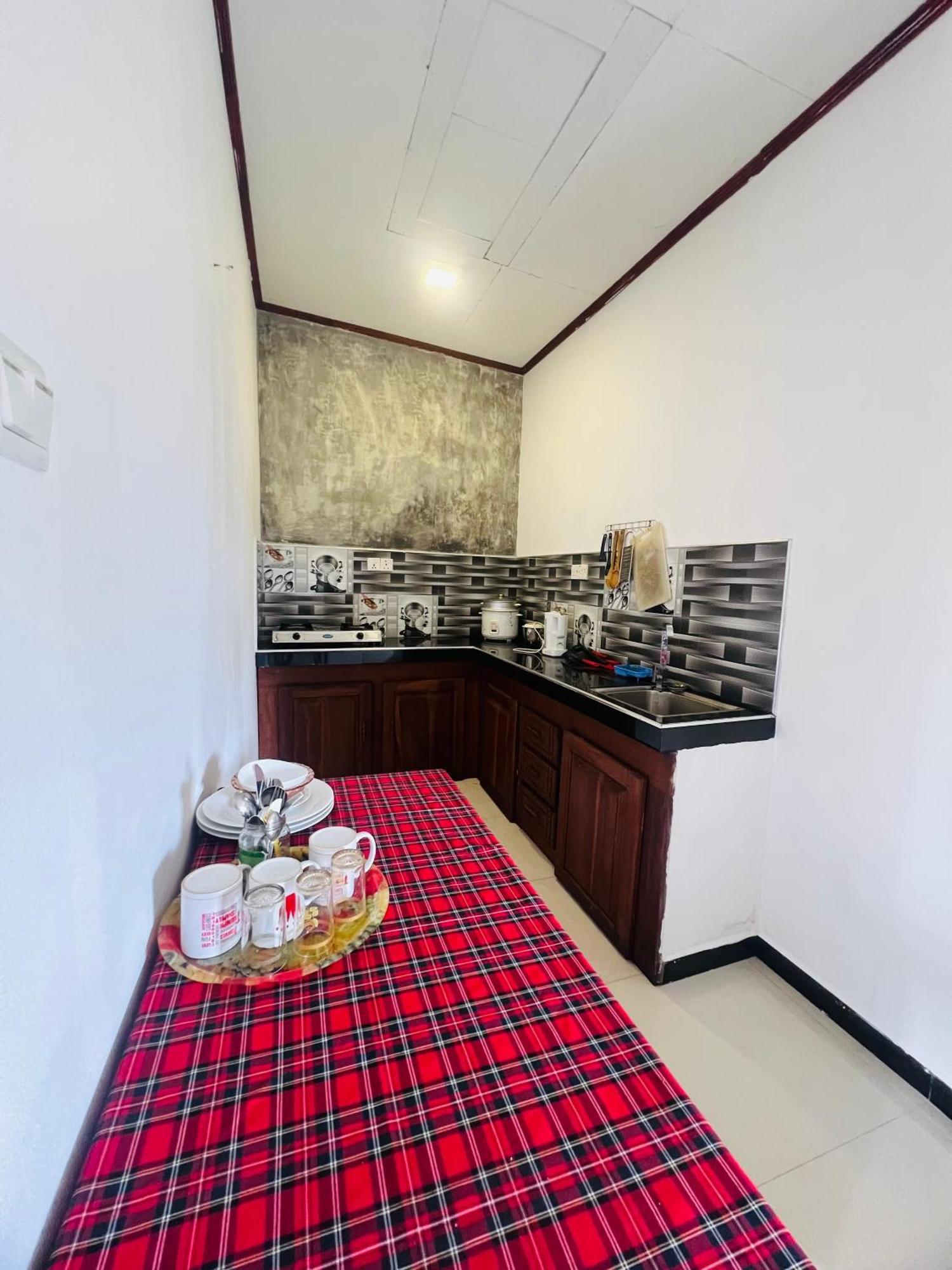 Zen Zone Hotel Weligama Bagian luar foto