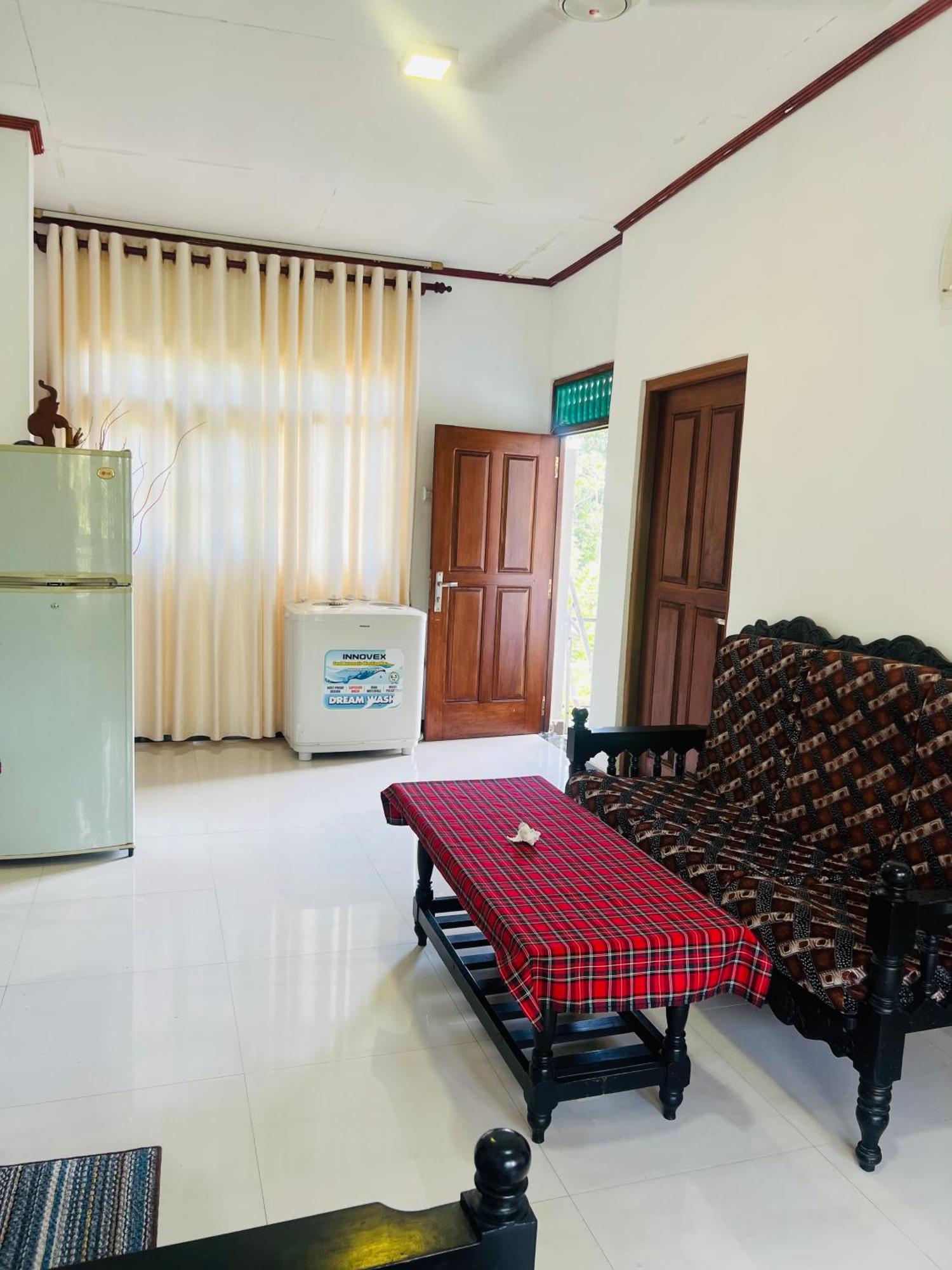 Zen Zone Hotel Weligama Bagian luar foto